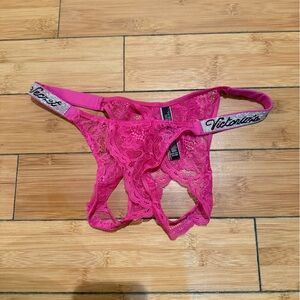 NWOT Victoria's Secret pink lace crystal logo crotchless thong Size S #lingerie